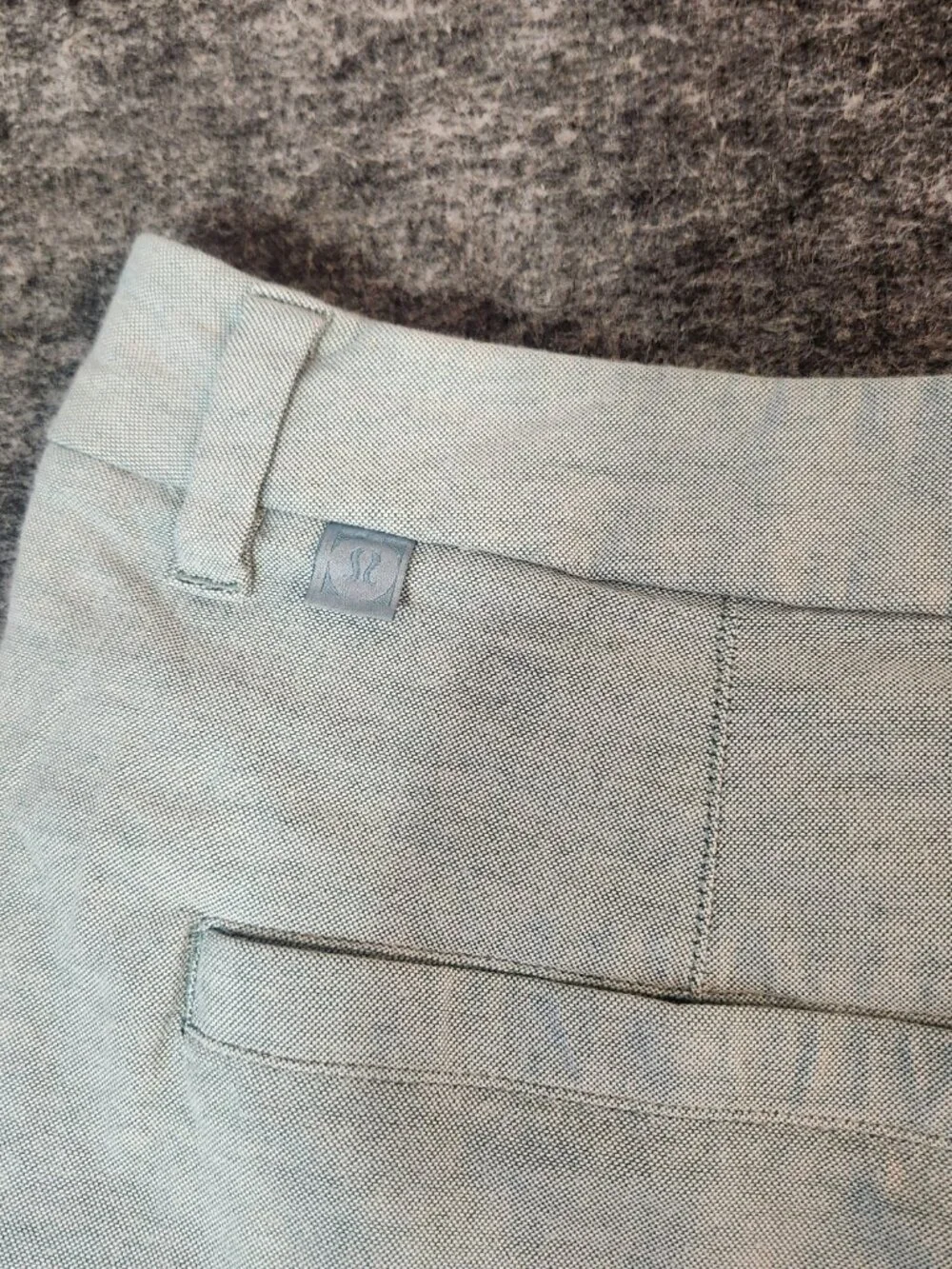 Lululemon Men's Commission Classic Fit Golf Chino Shorts Size 38 Gray Heather